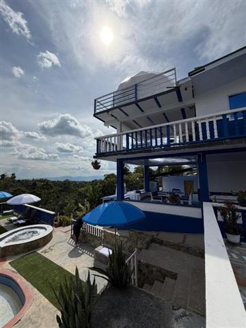artehoteldelquindio5 Alquiler Fincas Quindio Hoteles Eje Cafetero Planes Transporte terraza con vista