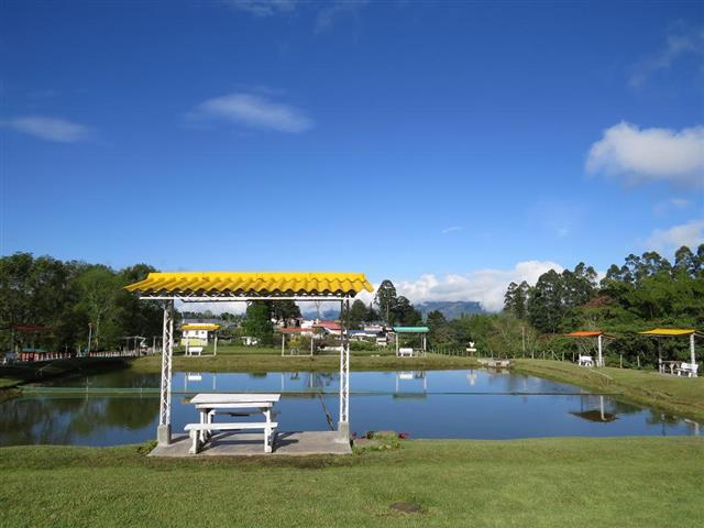 lago de pesca Finca Recreacional Marcelandia