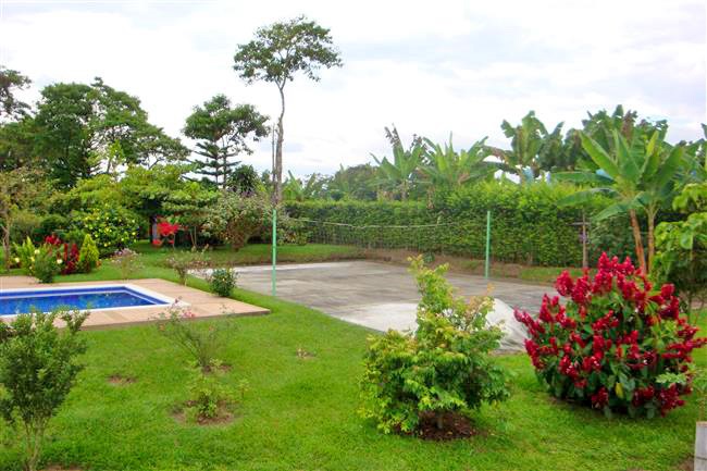 villaangelica13 Alquiler Fincas Quindio Hoteles Eje Cafetero Planes Transporte cancha boleibol Finca Villa Angelica